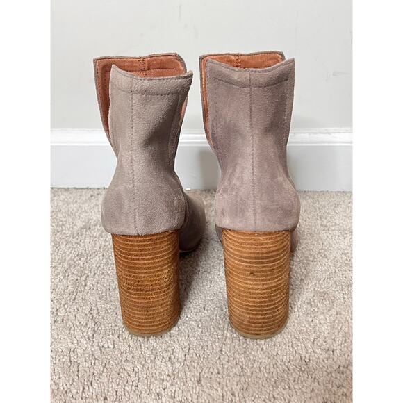 Jeffrey Campbell Oath Suede Peep-Toe Block Heel Ankle Booties Taupe Women's 9M - Picture 10 of 11